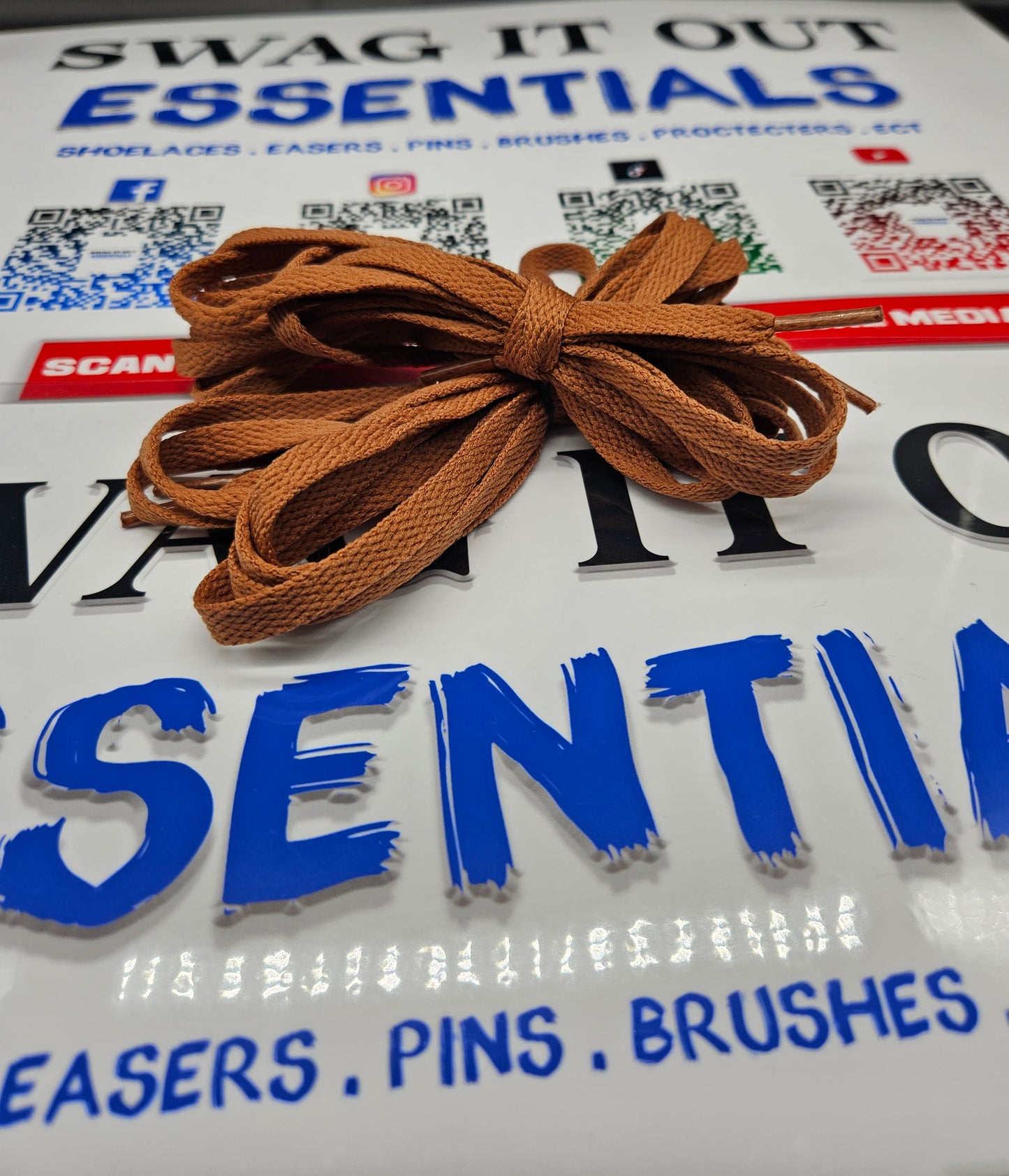 Ligth brown shoelaces