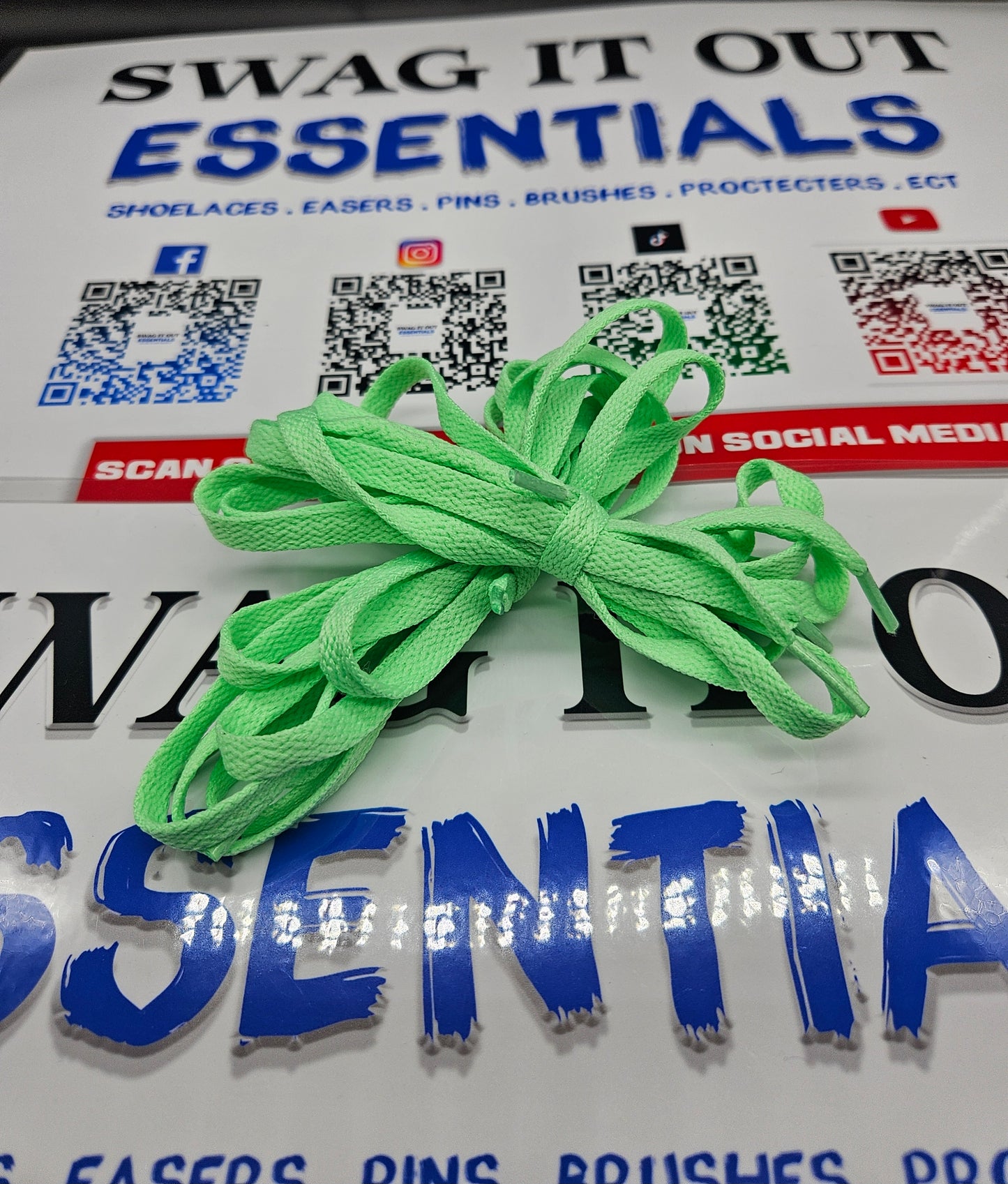 Glow green shoelaces