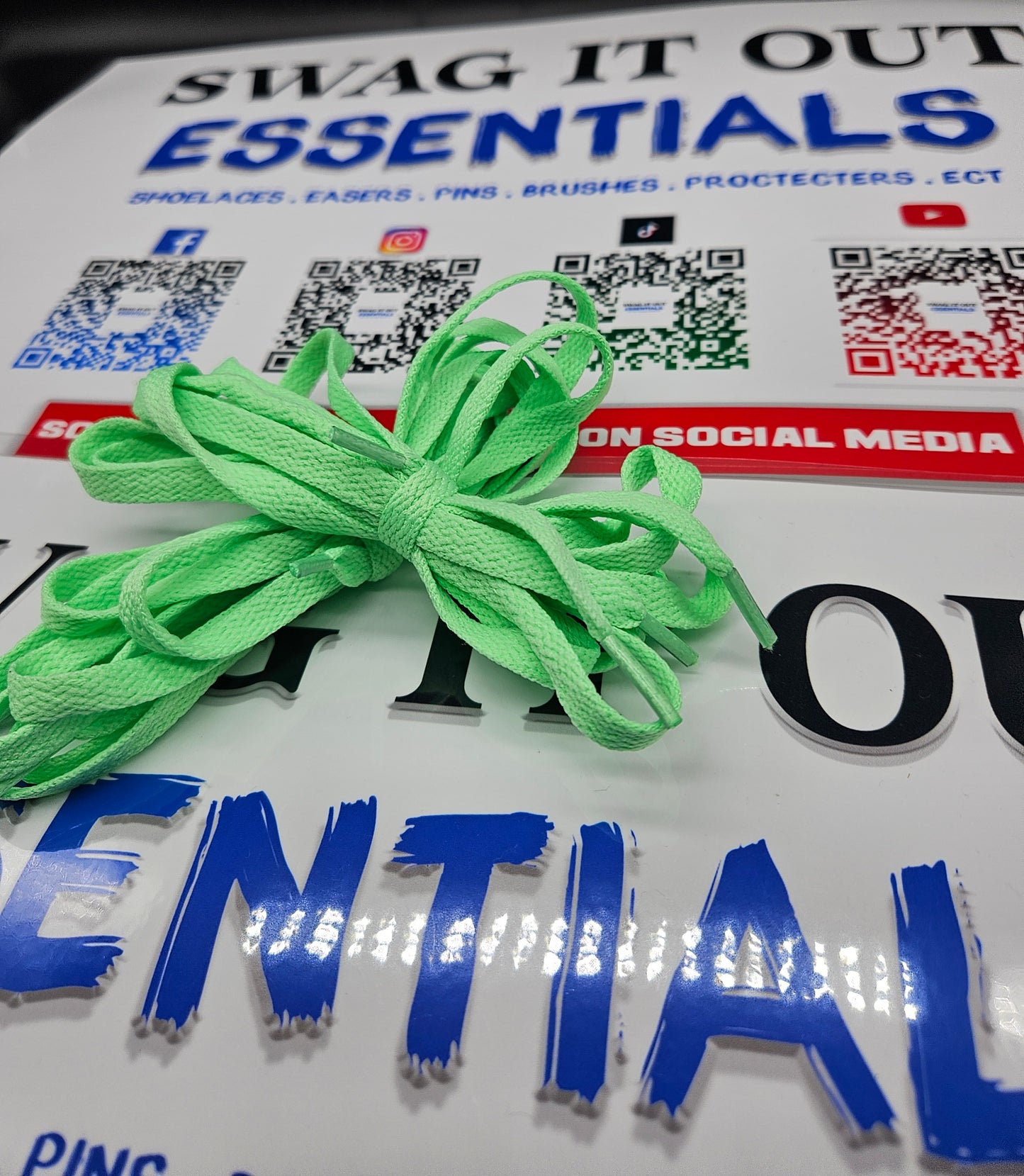 Glow green shoelaces